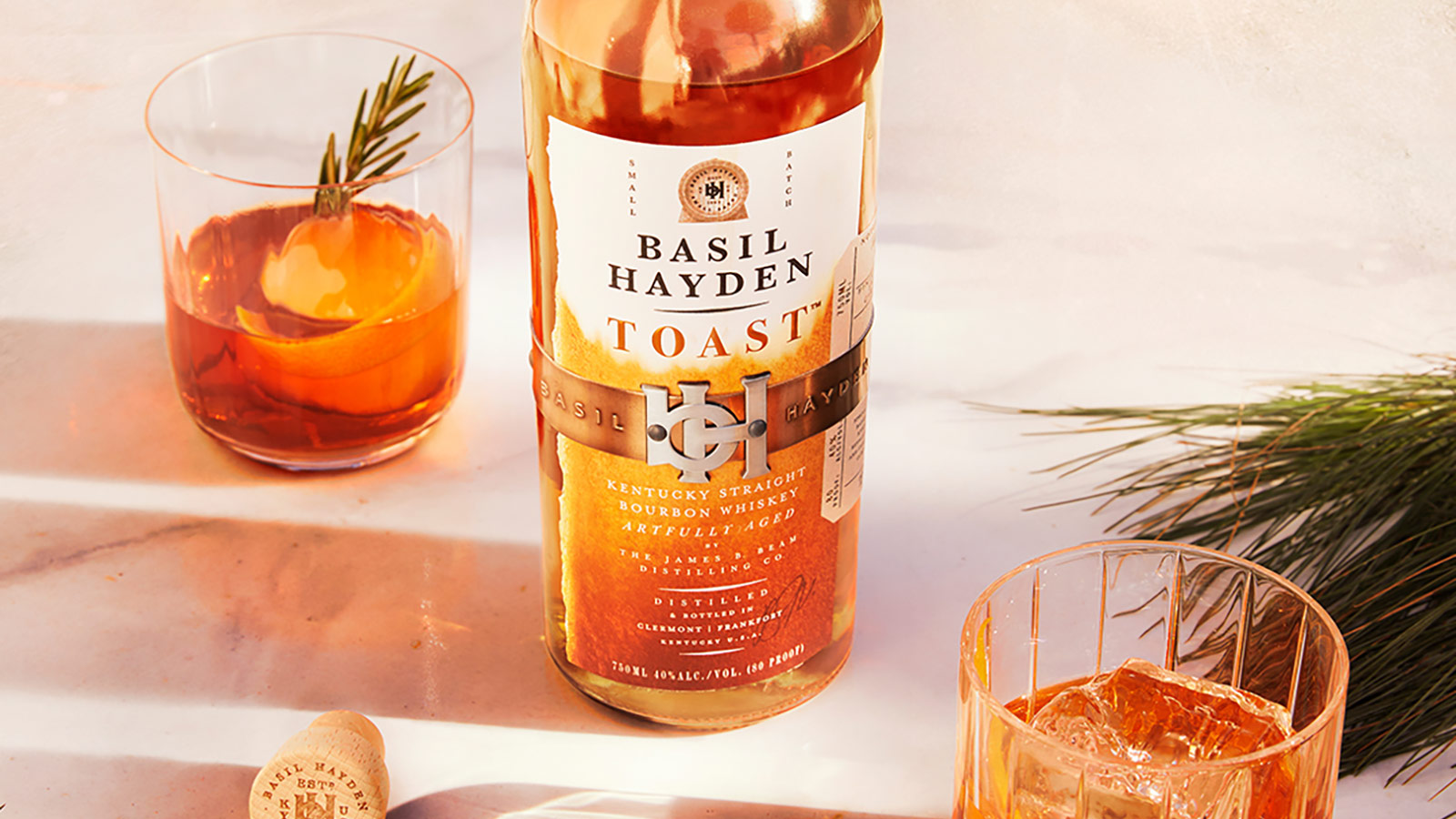 Basil Hayden® Toast bottle and cocktail
