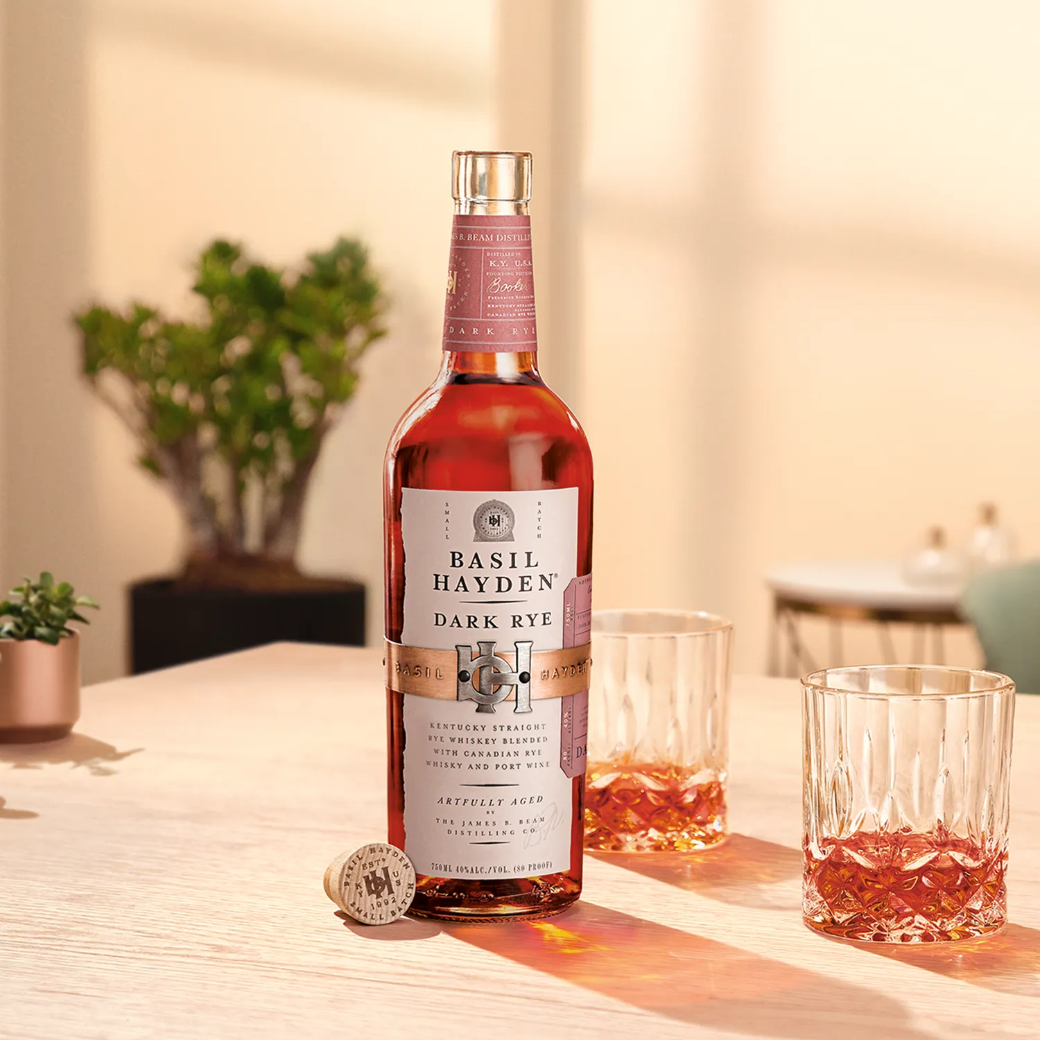 Basil Hayden_DarkRye_PDP