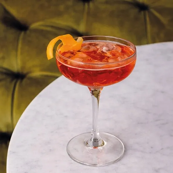 Sparkling Boulevardier in a glass